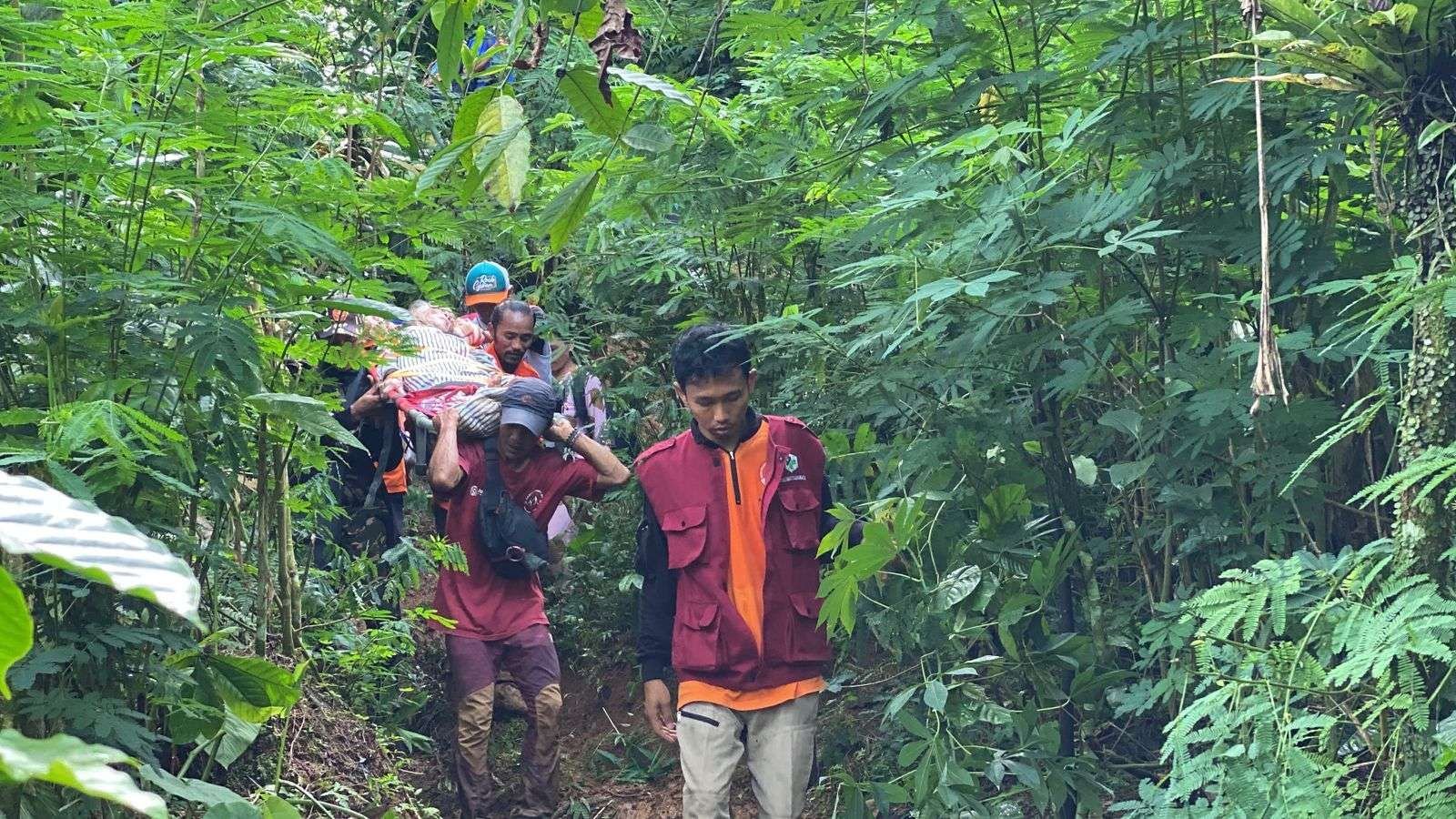 51 Warga Terjebak Longsor Banjarnegara Berhasil Dievakuasi