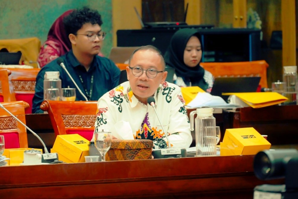 DPR Dorong Pendidikan Tak Lagi Diatur Daerah, Ini Alasannya
