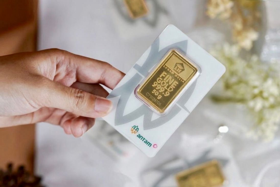 Pasar Logam Mulia: Harga Emas Antam Turun Rp9.000