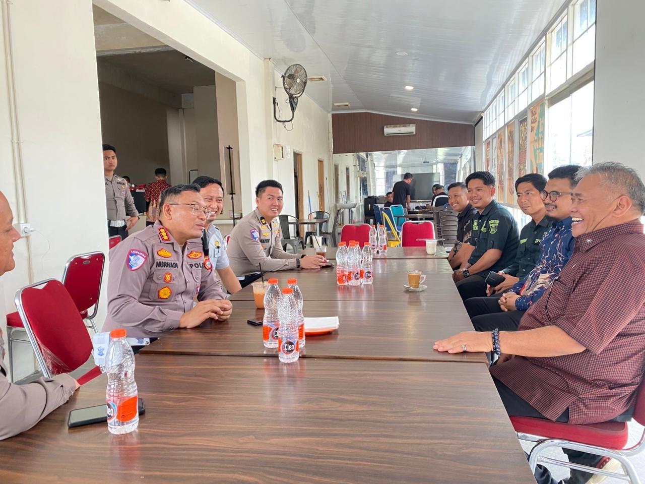 Jasa Raharja Mamuju Melaksanakan Silaturahmi dan Sharing Strategi Peningkatan Pendapatan serta Penurunan Angka Kecelakaan