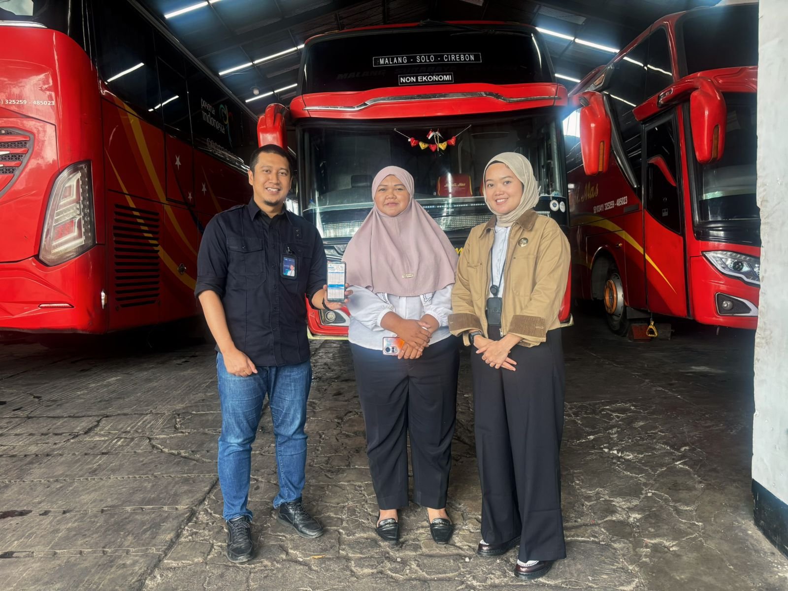 Jemput Bola Jasa Raharja Cabang Malang Melalui Kegiatan CRM untuk Taat Dalam Pembayaran Iuran Wajib