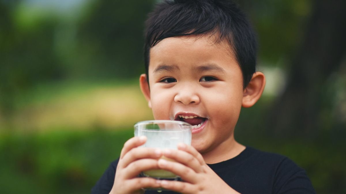 Susu Tidak Boleh Gantikan Makan Utama Anak, Ini Penjelasan Ahli Gizi