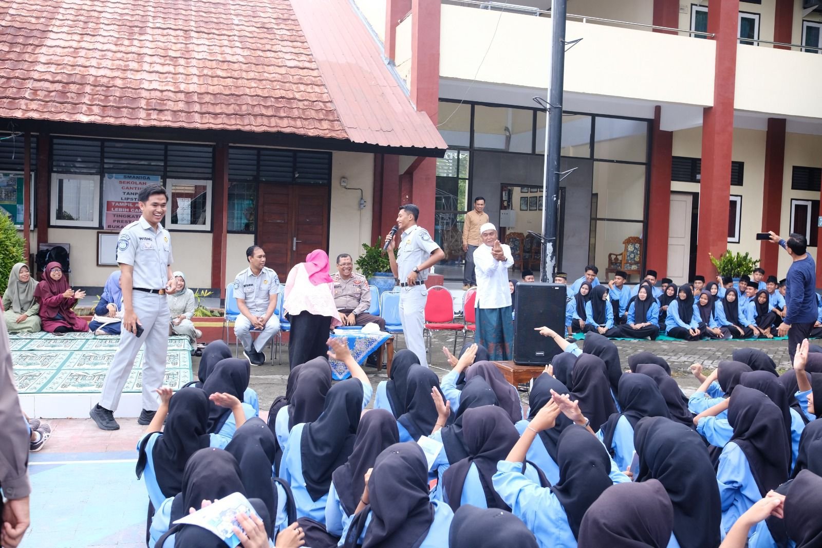 Edukasi Keselamatan Berlalu Lintas, Jasa Raharja Cabang Sumbawa Hadir di SMAN 3 Sumbawa