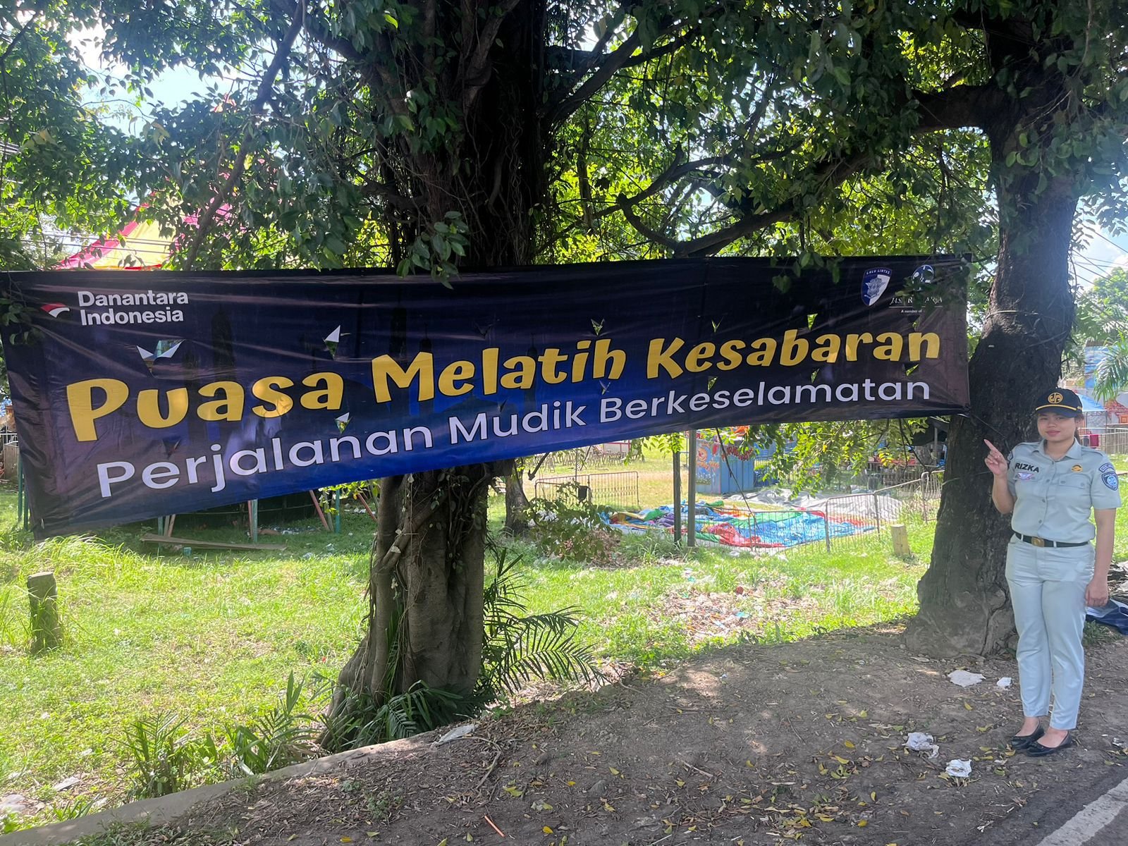 Jasa Raharja Wilayah Lampung Pasang 230 Spanduk Imbauan Keselamatan di Titik Rawan Laka Lantas