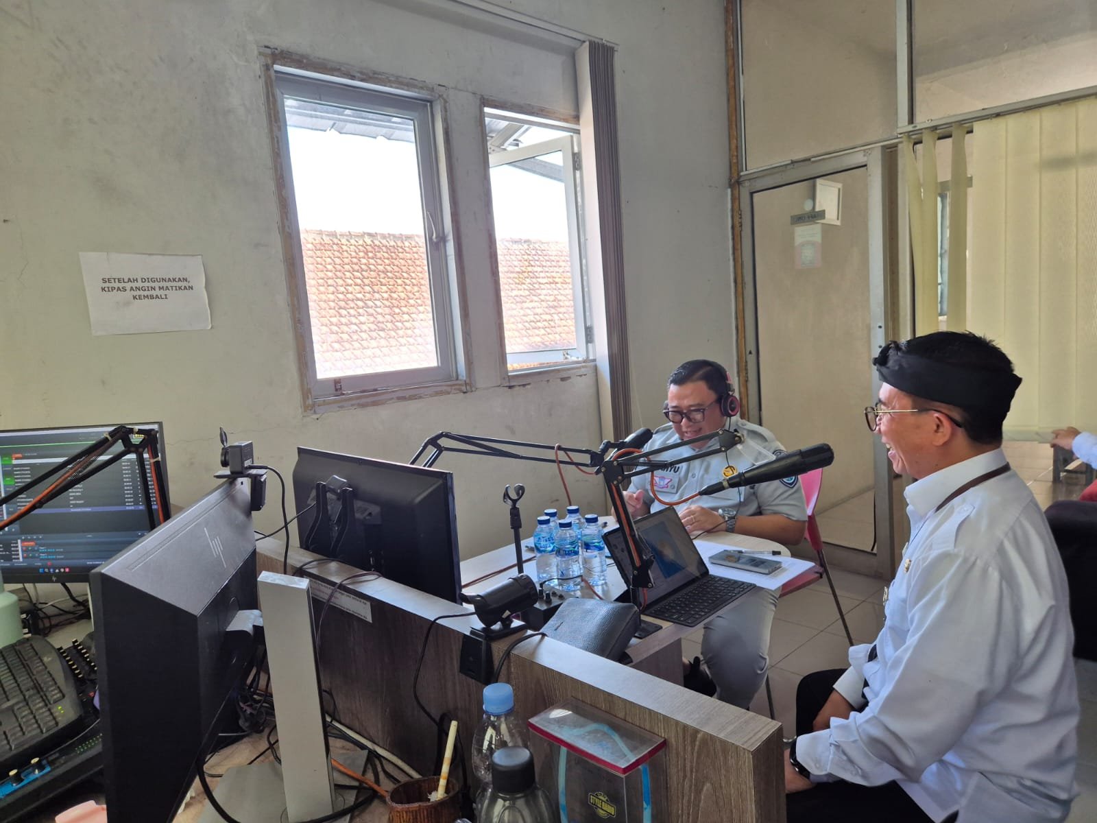 PT Jasa Raharja Bersama P3D Wilayah Kota Tasikmalaya Sosialisasikan Program Gebyar Apresiasi Kepatuhan Wajib Pajak Melalui Talk Show di Style FM