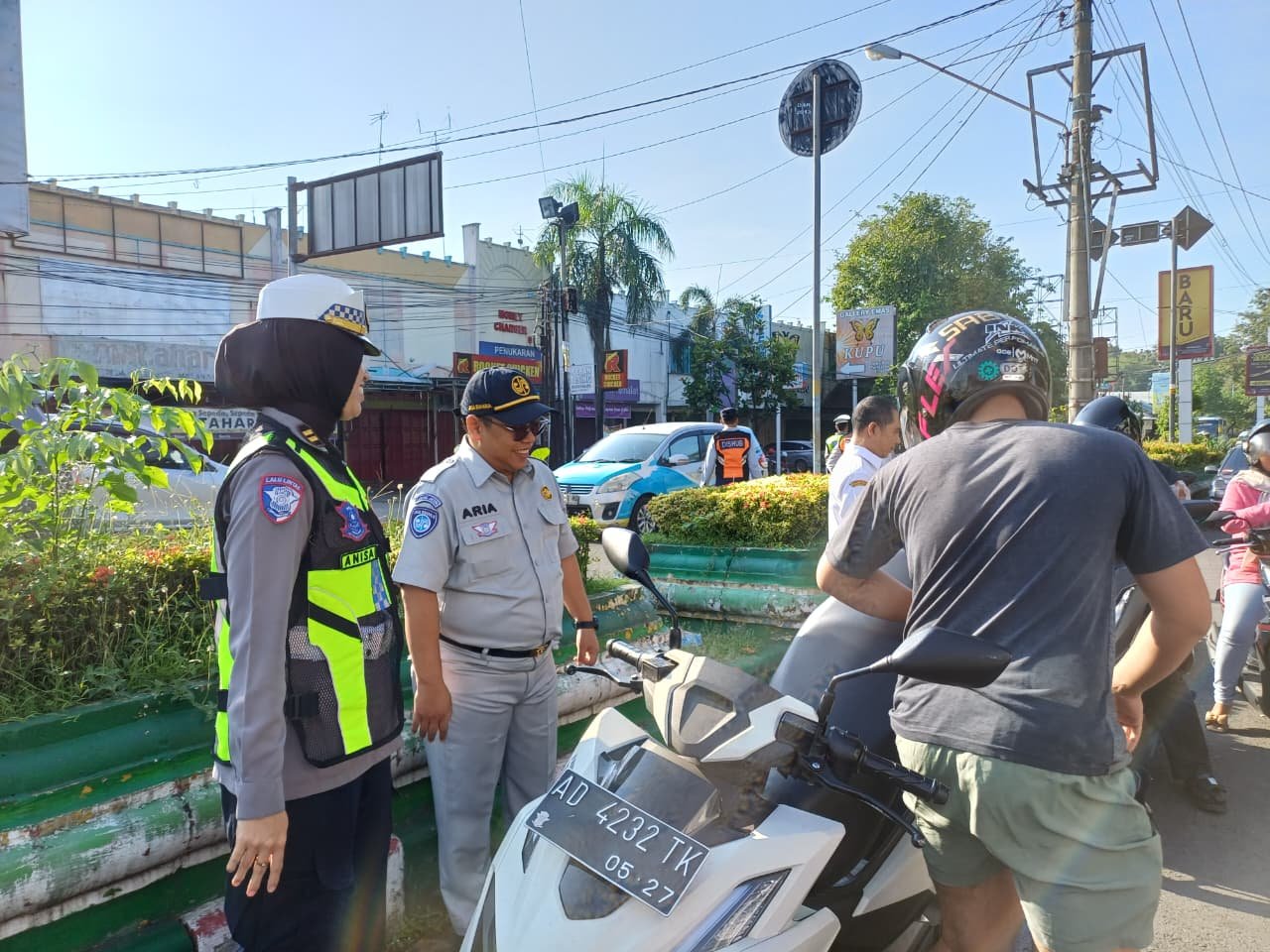 Tingkatkan Kepatuhan Pajak dan Tertib Berlalu Lintas, Tim Pembina Samsat Pati Kembali Gelar Opsgab