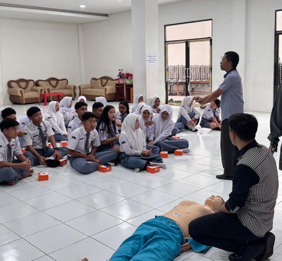 Jasa Raharja Gelar Pelatihan PPGD di SMA Negeri 5 Medan, Tingkatkan Kesiapsiagaan Siswa