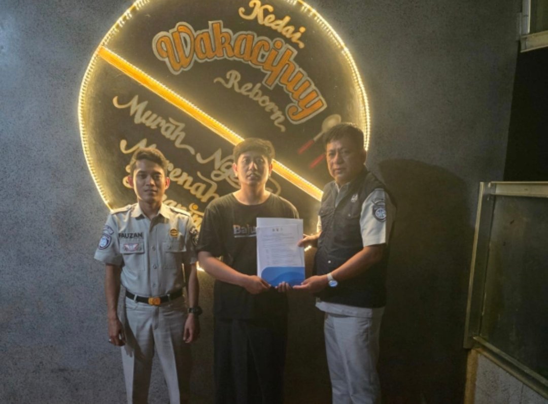 Dorong Kepatuhan Wajib Pajak, Penanggung Jawab Samsat Sukaraja Jalin Kerja Sama Merchant dengan Kedai Wakacipuy Reborn