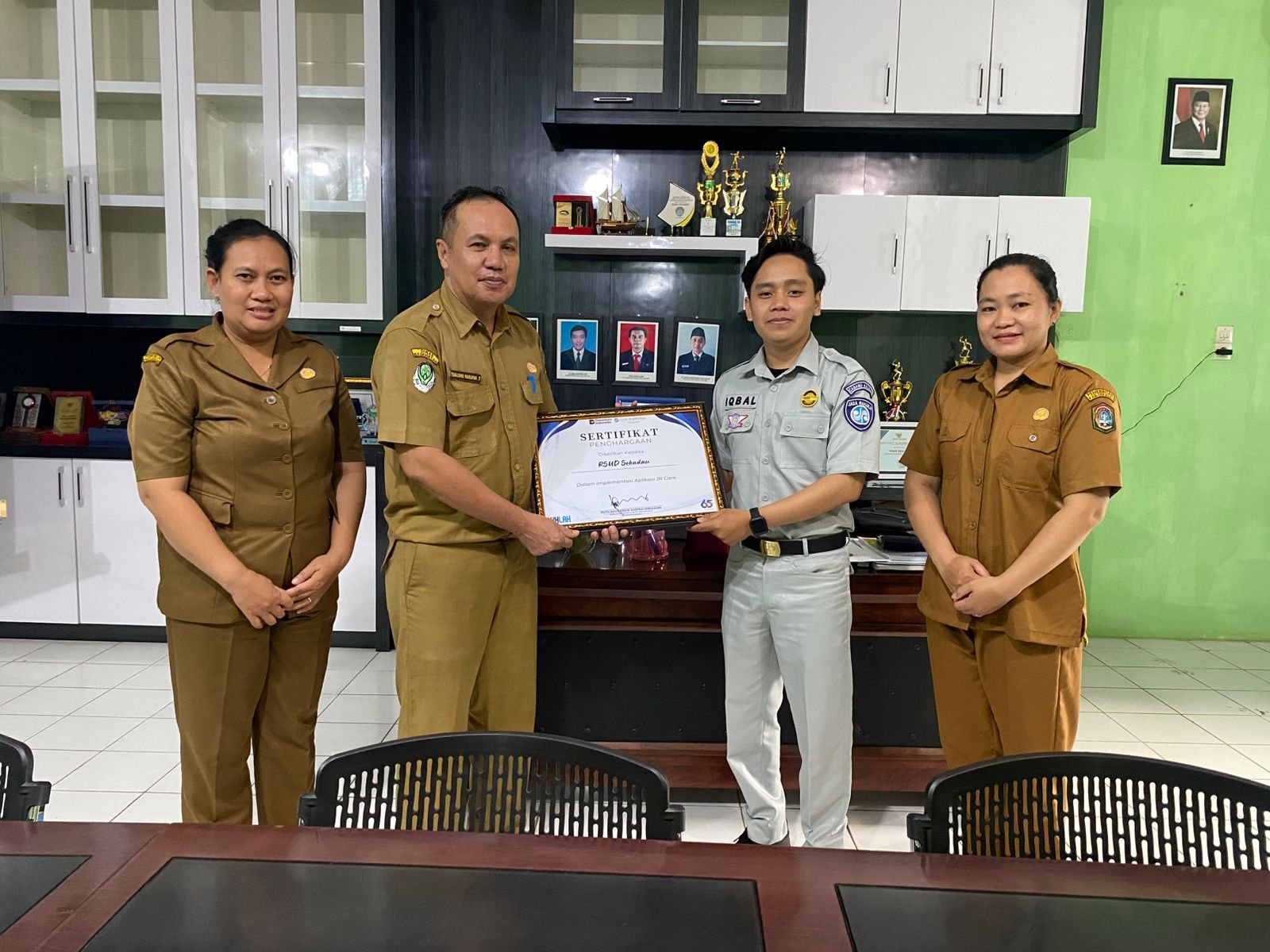 Jasa Raharja Sekadau Perpanjang Kerja Sama dengan RSUD Kabupaten Sekadau dan Serahkan Sertifikat Penghargaan