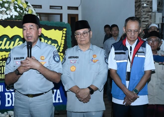 Kurang dari 24 jam, Jasa Raharja Serahkan Santunan kepada Ahli Waris Korban Kecelakaan Kereta di Bekasi
