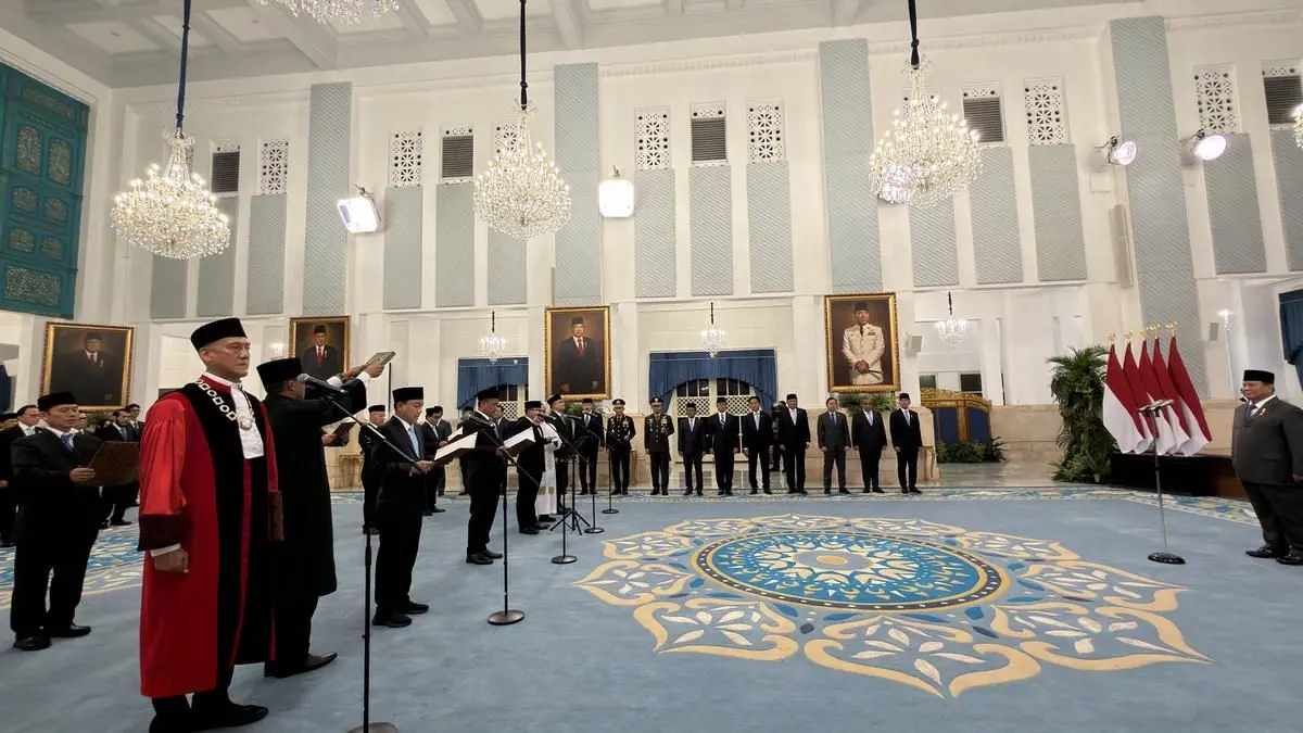 Prabowo Subianto Kukuhkan Hakim Konstitusi, Ketua Ombudsman Republik Indonesia, dan Dubes