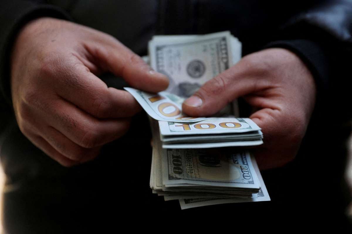 Nilai Tukar Dolar AS Stabil Menjelang Hasil Pembicaraan Damai Timur Tengah