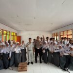  Jasa Raharja Mamuju Utara Melaksanakan Giat Safety Campaign Etika Berlalu Lintas disertai Program Pengajar peduli Keselamatan Lalu Lintas (PPKL) hingga Sosialisasi Relaksasi Pembebasan Denda dan Diskon Pajak di SMA 1 Tikke Raya Pasangkayu