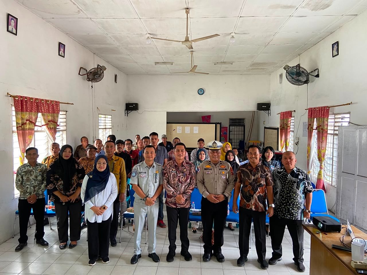 PT Jasa Raharja Bersama Polres Labuhanbatu dan RSUD Rantauprapat Edukasi Warga Rantau Utara tentang Keselamatan Berlalu Lintas dan PPGD