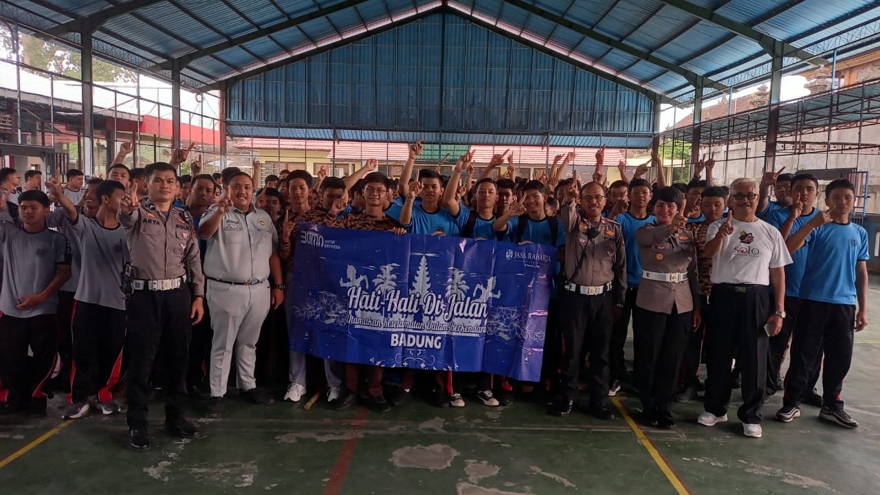 Edukasi Keselamatan Sejak Dini, Jasa Raharja dan Polres Badung Sapa Pelajar SMK PGRI 2 Badung