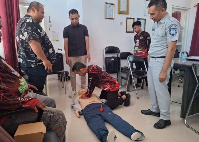 Jasa Raharja Kalteng dan RSUD Jaraga Sasameh Tingkatkan Kesiapsiagaan Relawan Damkar melalui Pelatihan PPGD