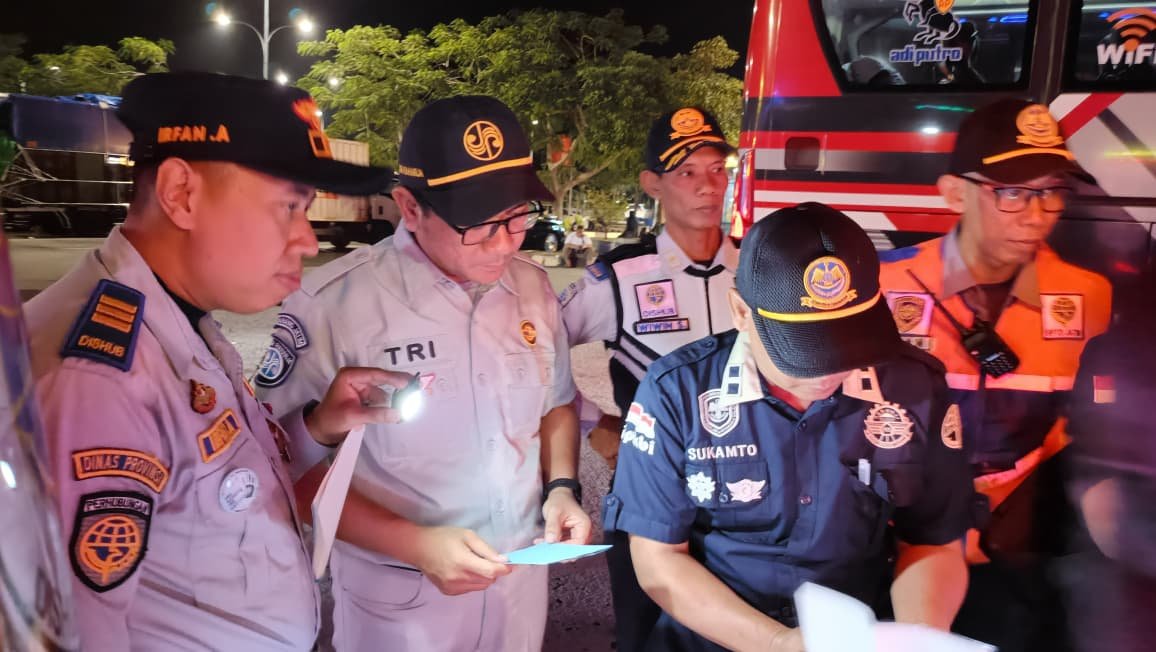 Jasa Raharja Bersama BPTD Kelas II Provinsi Jawa Timur dan Satlantas Laksanakan Ramp Check di Rest Area Travoy 575A Ngawi
