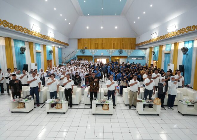 Jasaraharja Putera Perkuat Literasi Keuangan Generasi Muda melalui Edukasi, Perlindungan Asuransi, dan CSR di SMK Negeri 4 Makassar