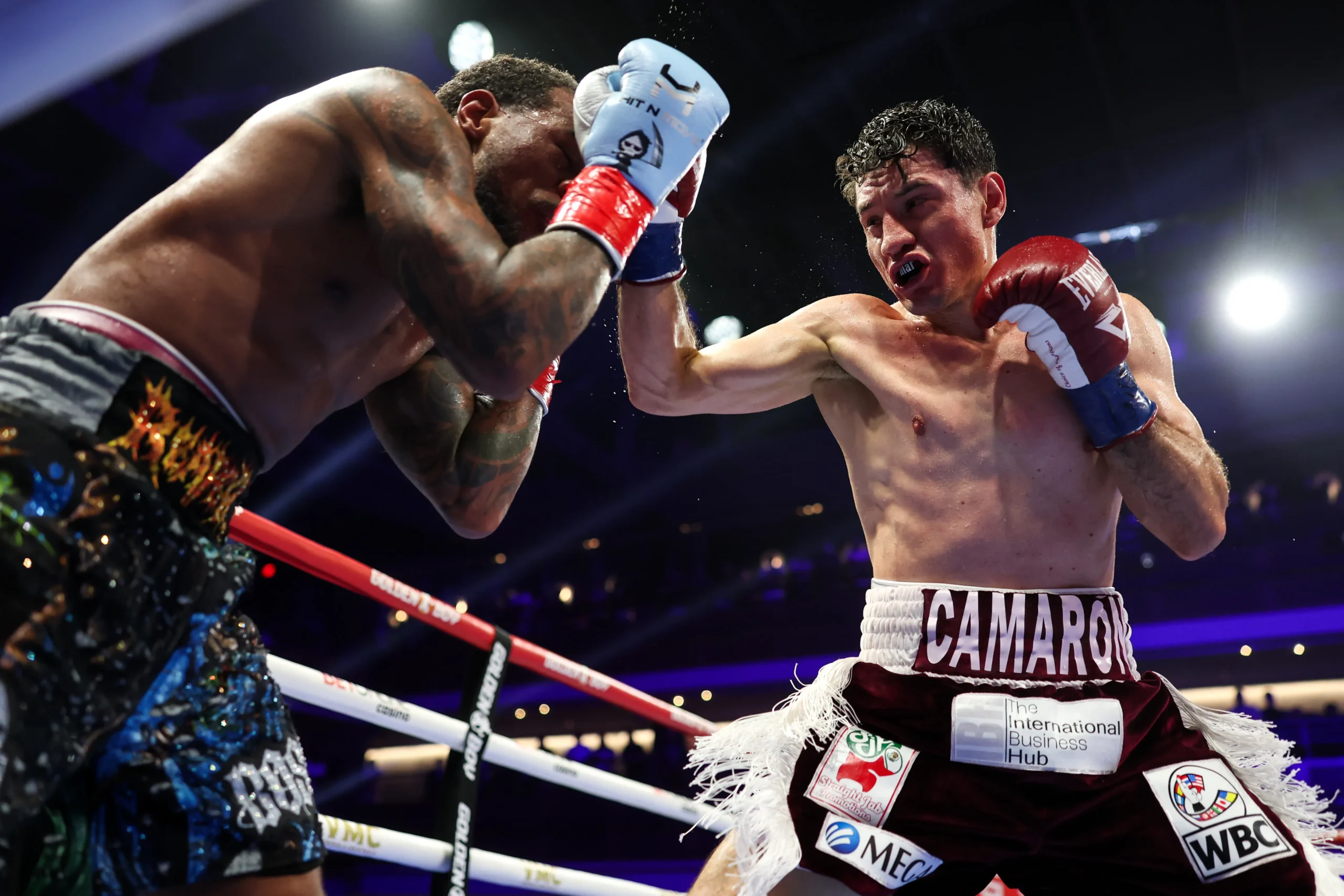 Juara Interim WBC Isaac Cruz Kembali Naik Ring Lawan Nestor Bravo pada September