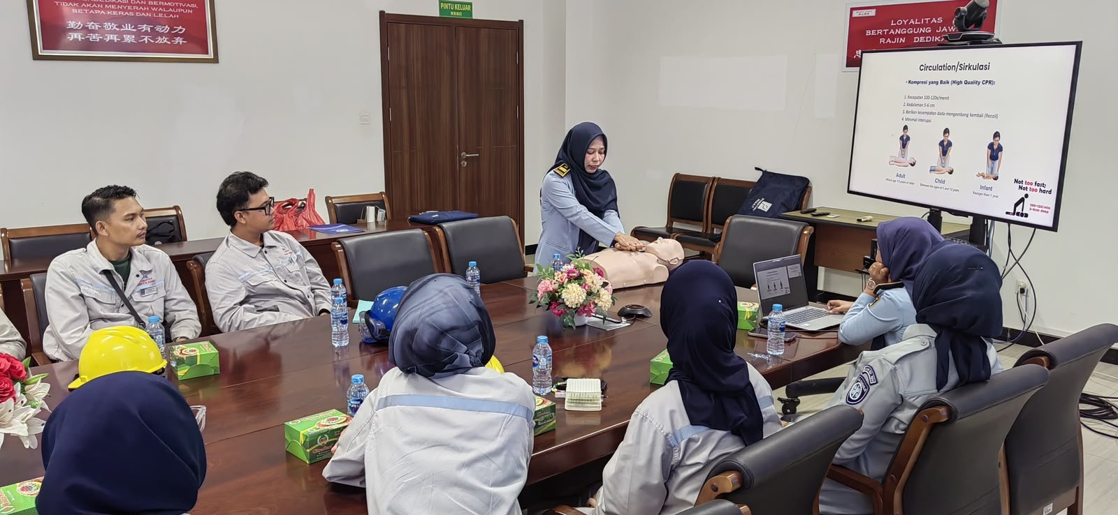 Jasa Raharja Tanjungpinang dan Balai Kekarantinaan Kesehatan Kelas 1 Tanjungpinang menggelar Kegiatan Sosialisasi dan Pelatihan Pertolongan Pertama Gawat Darurat (PPGD) dan Bantuan Hidup Dasar (BHD) di PT Bintan Harbour Energy