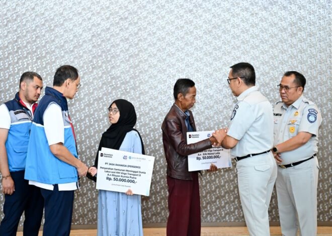 Jasaraharja Putera Serahkan Santunan bagi Korban Meninggal Dunia KM Virgo Transport 8 di Bandung