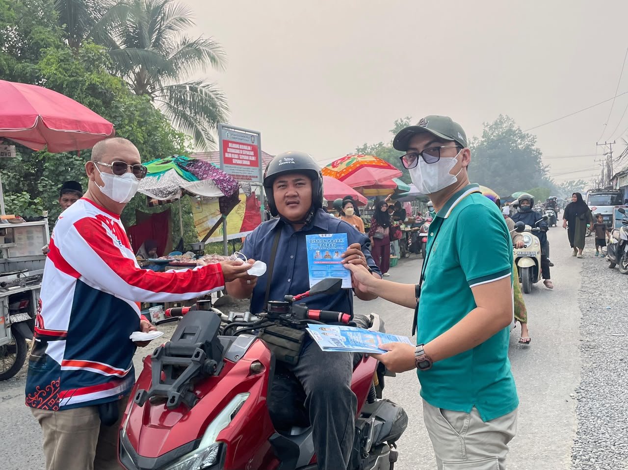 Tim Pembina Samsat Marabahan Kenalkan Relaksasi Pajak dan Layanan Samsat di Handil Bakti